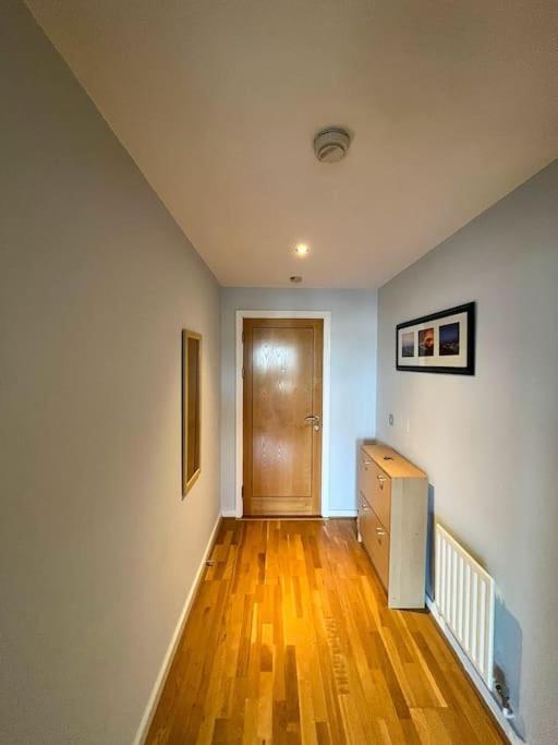 Cozy One Bedroom In Grand Canal Apartment Dublin